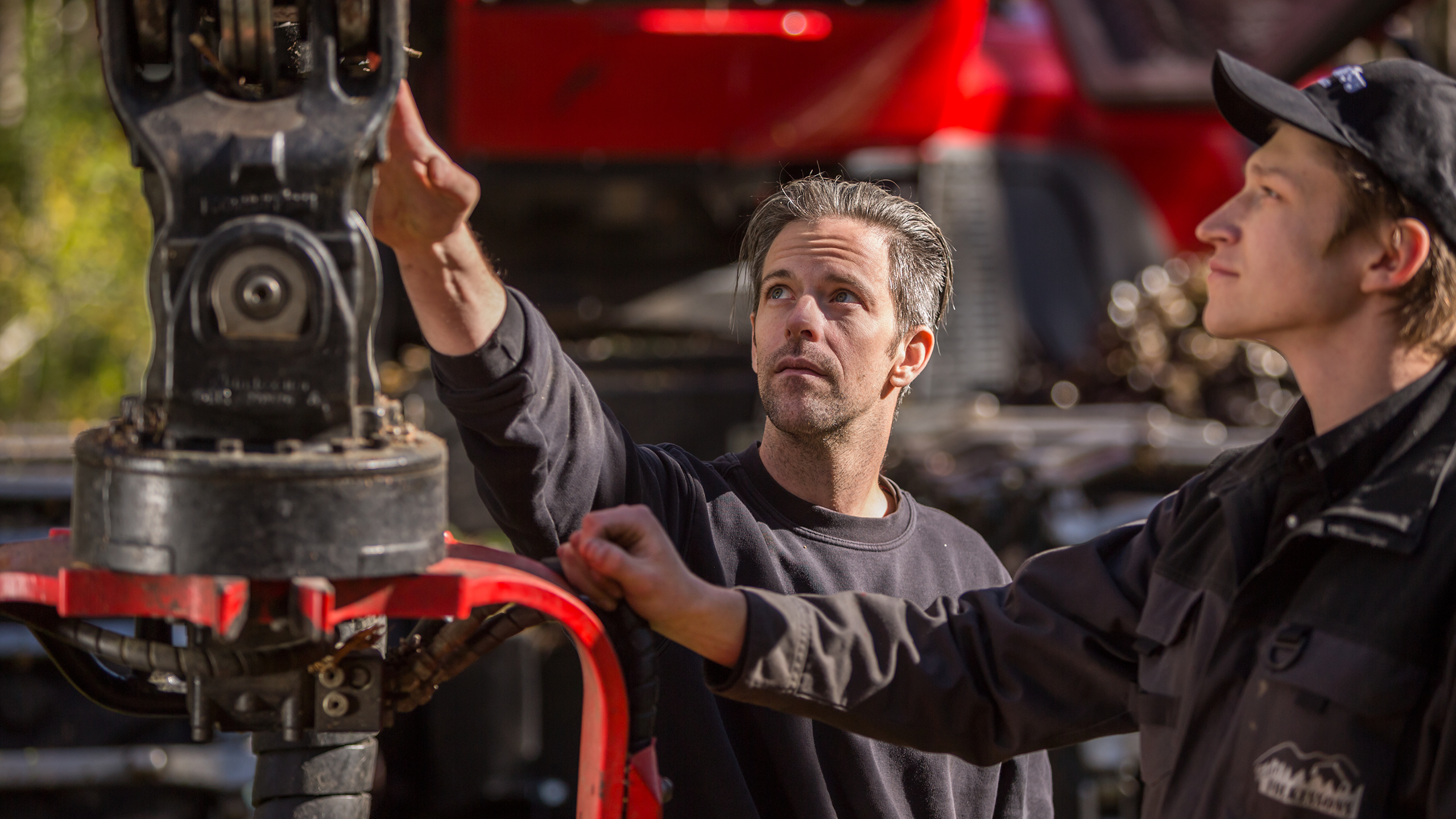 Komatsu instructor and operator